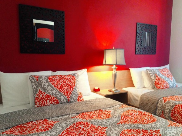 Touchstone Hotel - City Center image 12